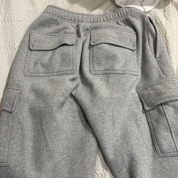 Snuggle-Worthy Style: TNA Sweatfleece Cozy Fleece in Heather Grey - Size Small! - Picture 4 of 4